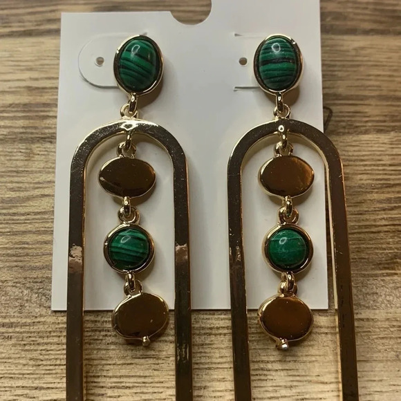 Francesca’s Chandelier Fashion Earrings Upside Down U Shape New - Picture 3 of 5